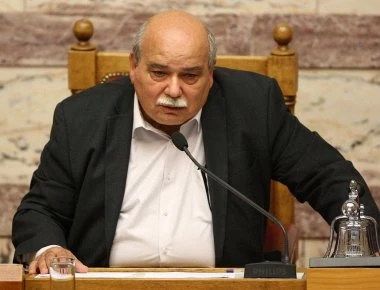 Ο Βούτσης διευκρινίζει οτι δεν υπάρχει θέμα επιστροφής των αναδρομικών στους βουλευτές